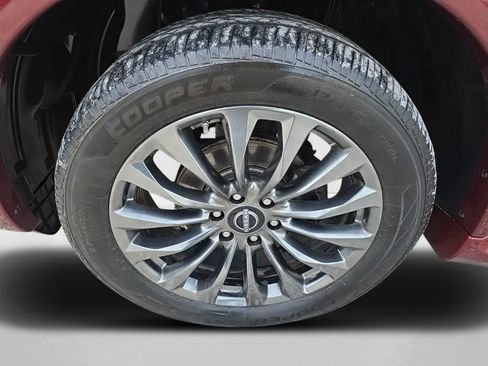 Used 2022 Nissan Armada Platinum w/ Captain's Chairs Package image 11