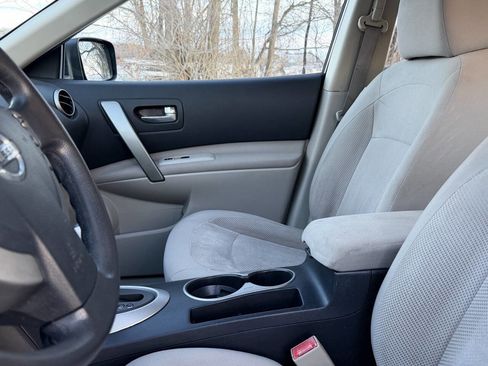 Used 2011 Nissan Rogue S image 10