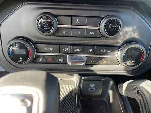 New 2025 Ford Bronco Outer Banks w/ Sasquatch Package image 29