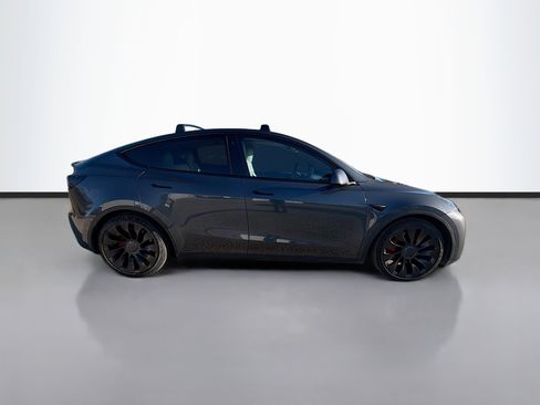 Used 2022 Tesla Model Y Performance image 6