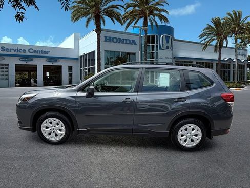 Used 2023 Subaru Forester AWD/4WD image 5
