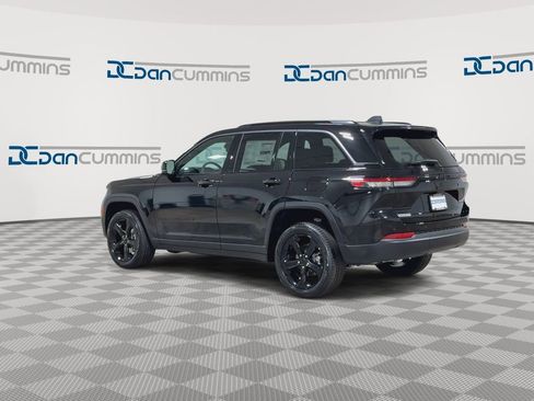 New 2026 Jeep Grand Cherokee Limited w/ Limited Altitude Package AWD/4WD image 6