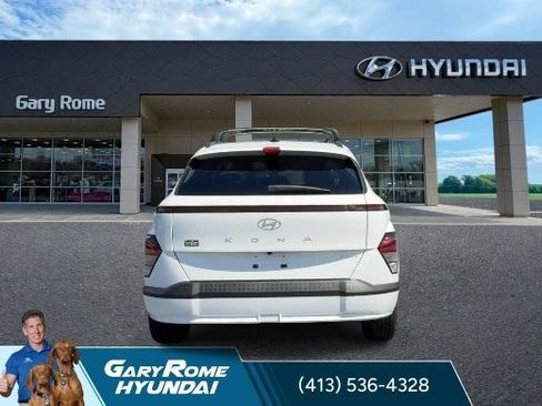 Certified 2024 Hyundai Kona SEL FWD image 7