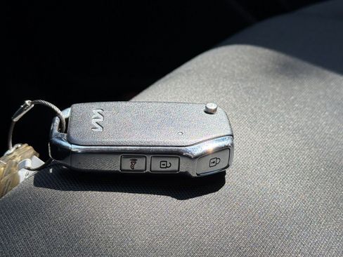 Used 2025 Kia Sportage LX FWD image 20