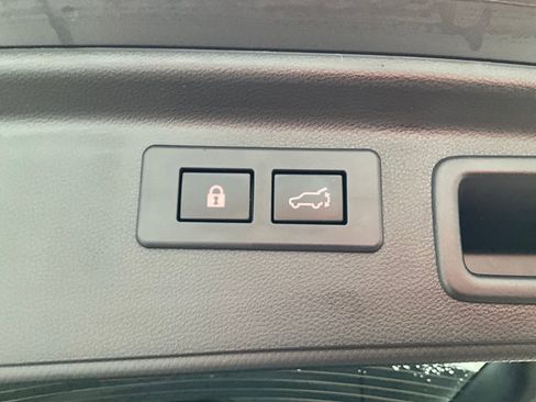 Certified 2025 Subaru Forester Wilderness image 31