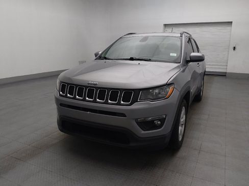 Used 2020 Jeep Compass Latitude FWD image 15