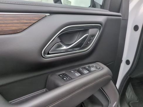 Certified 2024 Chevrolet Tahoe High Country AWD/4WD image 14