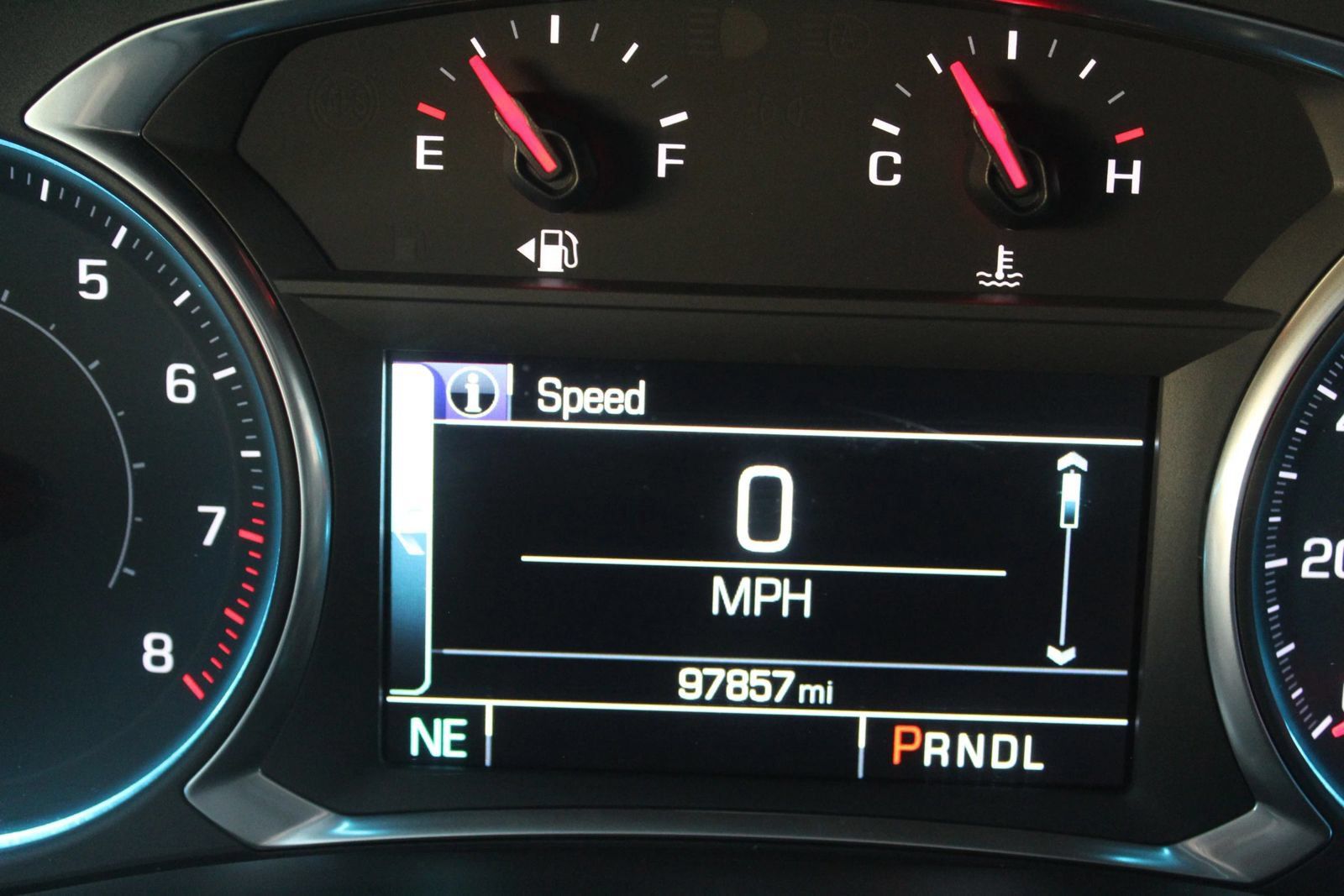 Used 2019 Chevrolet Traverse LT FWD image 17