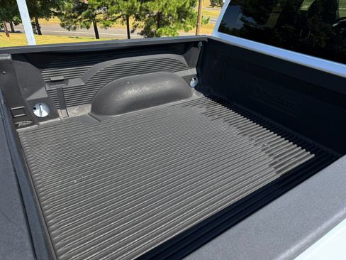 Used 2022 RAM 1500 Warlock AWD/4WD image 9