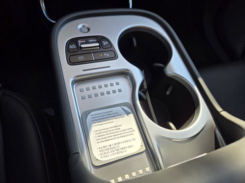 New 2026 Hyundai Ioniq 9 Limited image 17