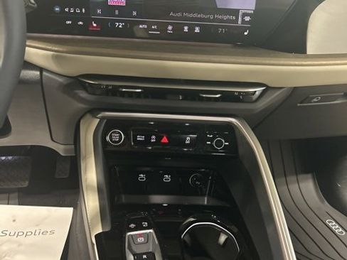 Used 2025 Audi Q5 Premium Plus image 11