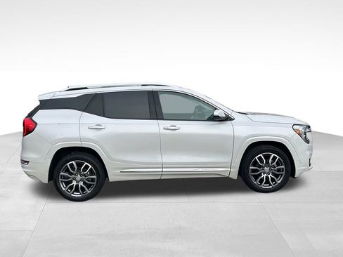 Used 2022 GMC Terrain Denali image 6
