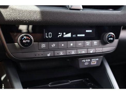 New 2026 Subaru Outback Limited AWD/4WD image 38