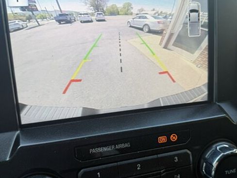 Used 2017 Ford F250 Lariat w/ Chrome Package image 23