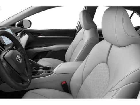 Used 2024 Toyota Camry XSE FWD image 18