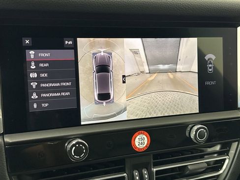 New 2025 Porsche Macan image 29