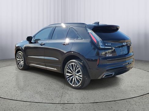 Used 2024 Cadillac XT4 Sport image 4