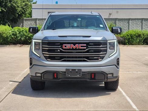 Used 2024 GMC Sierra 1500 AT4 w/ Technology Package AWD/4WD image 2