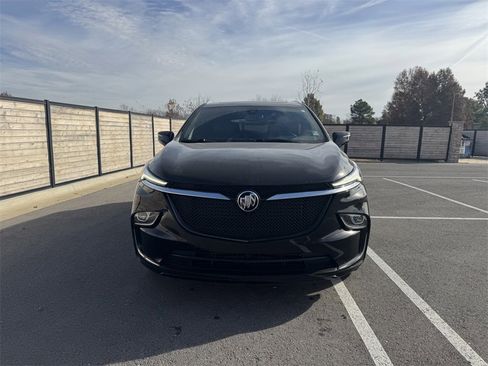 Used 2023 Buick Enclave Essence w/ Experience Buick Package image 5