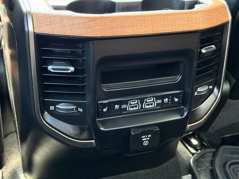 Used 2022 RAM 1500 Limited AWD/4WD image 22