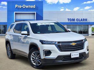 Used 2023 Chevrolet Traverse LT FWD video 1