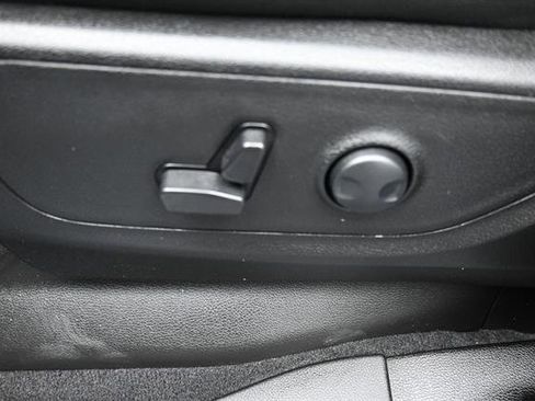 Used 2025 RAM 1500 Lone Star AWD/4WD image 7