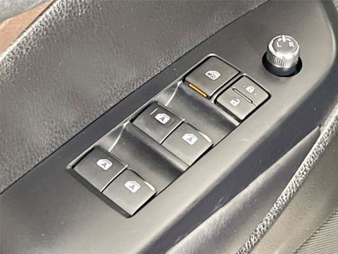 Used 2019 Toyota Highlander Limited Platinum AWD/4WD image 22