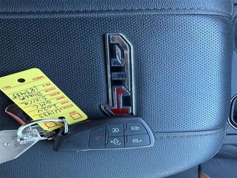 Used 2024 GMC Sierra 2500 AT4 w/ AT4 Premium Plus Package image 33