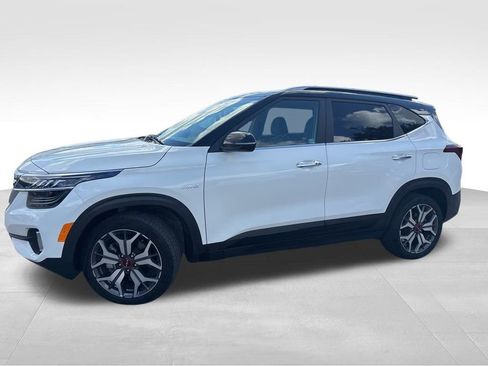 Certified 2022 Kia Seltos SX image 2