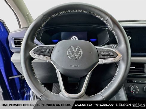 Used 2022 Volkswagen Taos SE AWD/4WD image 11