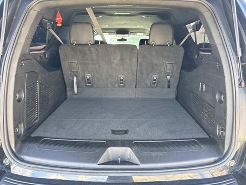 Used 2022 GMC Yukon XL SLE w/ Gmc Pro Safety Plus Package RWD image 13