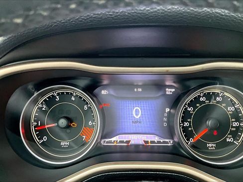Used 2015 Jeep Cherokee Limited FWD image 25