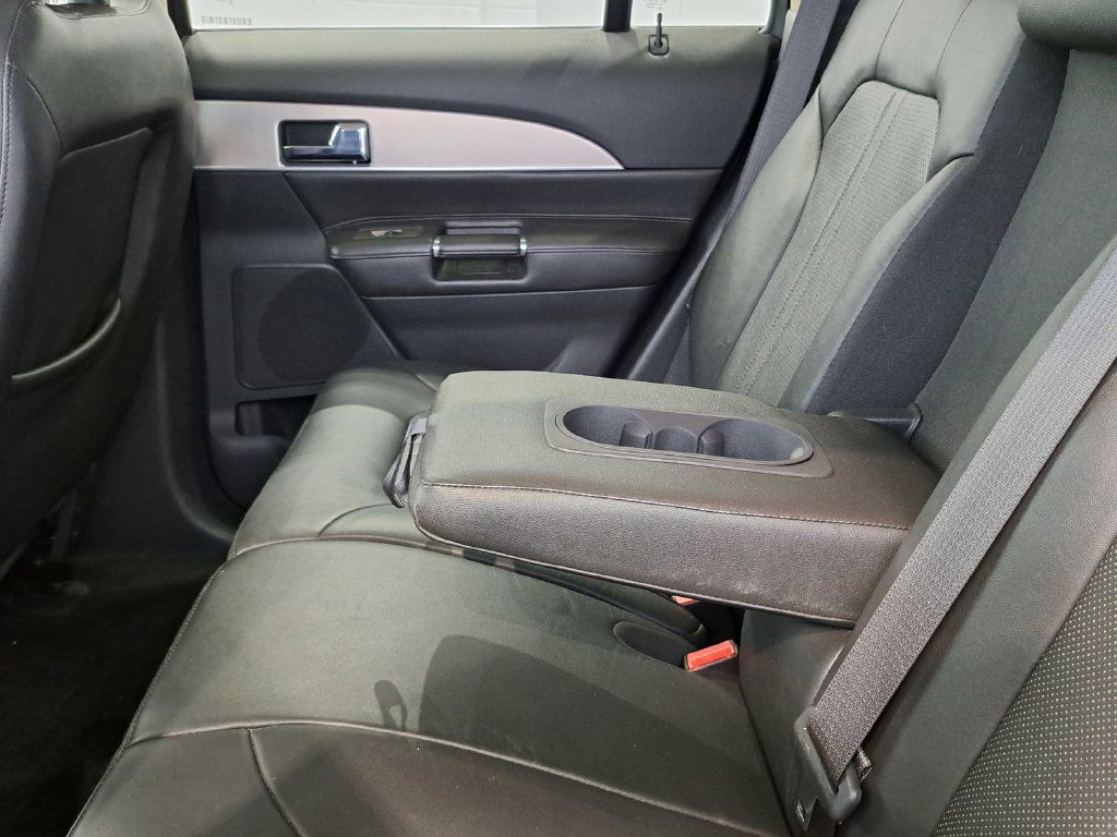 Used 2015 Lincoln MKX AWD image 25