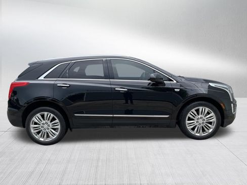 Used 2017 Cadillac XT5 Premium Luxury w/ Driver Assist Package FWD image 5