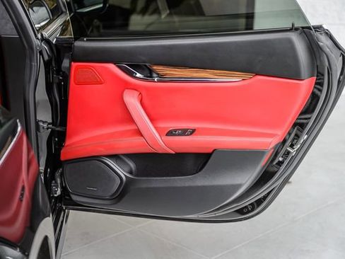 Used 2018 Maserati Quattroporte S GranLusso Q4 image 30