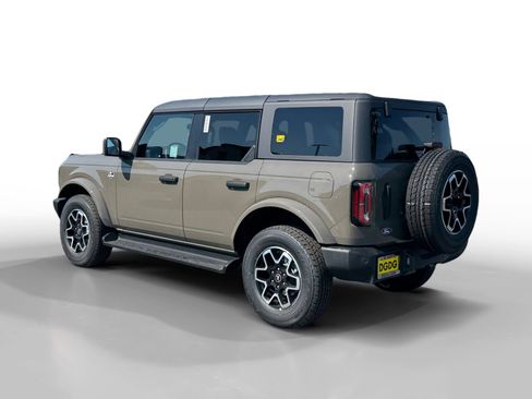 New 2026 Ford Bronco Outer Banks AWD/4WD image 3
