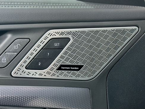 Used 2025 BMW X1 M35i w/ Premium Package image 19