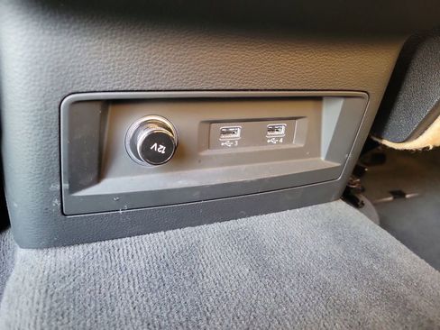 Used 2019 Audi Q8 Prestige image 11