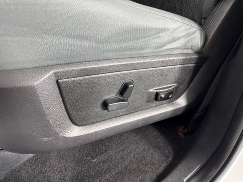 Used 2017 RAM 1500 Big Horn AWD/4WD image 13