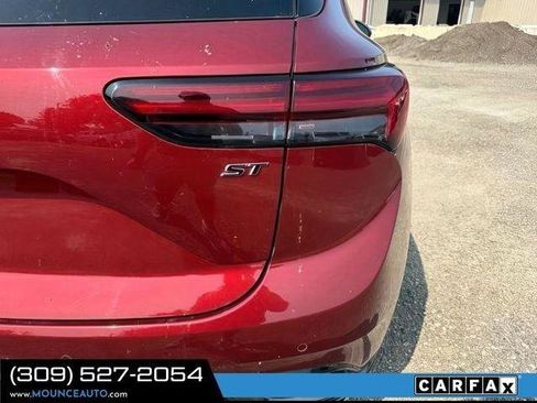 Used 2023 Buick Envision Preferred FWD image 6