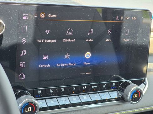 New 2026 Chevrolet Colorado ZR2 w/ Technology Package AWD/4WD image 33