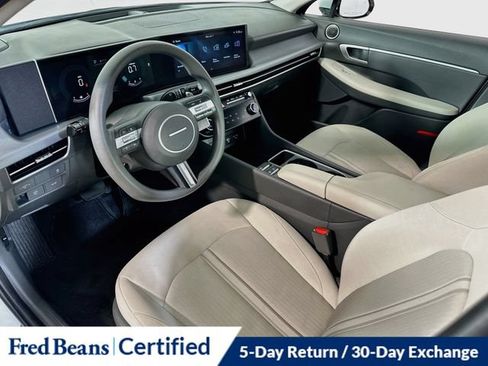Certified 2025 Hyundai Sonata SEL AWD/4WD image 12
