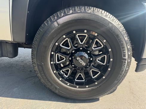 Used 2014 Chevrolet Silverado 3500 LTZ AWD/4WD image 22