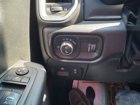Used 2020 RAM 1500 Big Horn AWD/4WD image 26