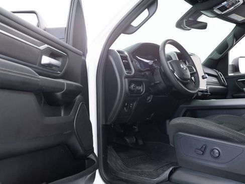 Used 2025 RAM 1500 Big Horn AWD/4WD image 28