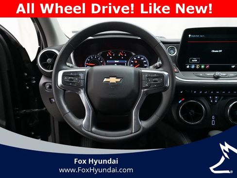 Used 2025 Chevrolet Blazer LT image 4