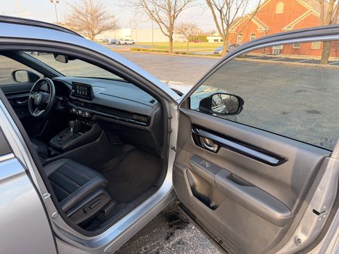 Used 2023 Honda CR-V Sport Touring image 15
