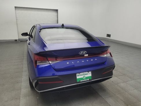 Used 2025 Hyundai Elantra Sport FWD image 6