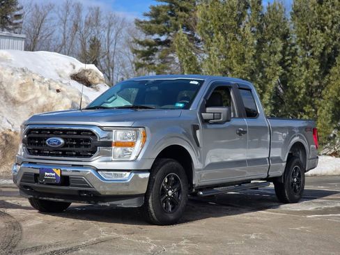 Used 2022 Ford F150 XLT image 3