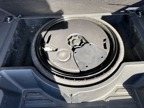 Used 2017 Audi Q5 2.0T Premium Plus w/ Technology Package image 28